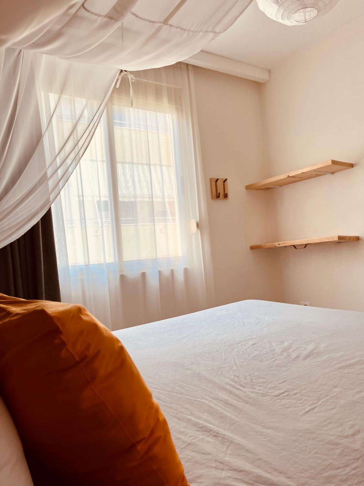 Family Tree - Quiet Area - Self Check In Aparthotel Golem (Tirana)