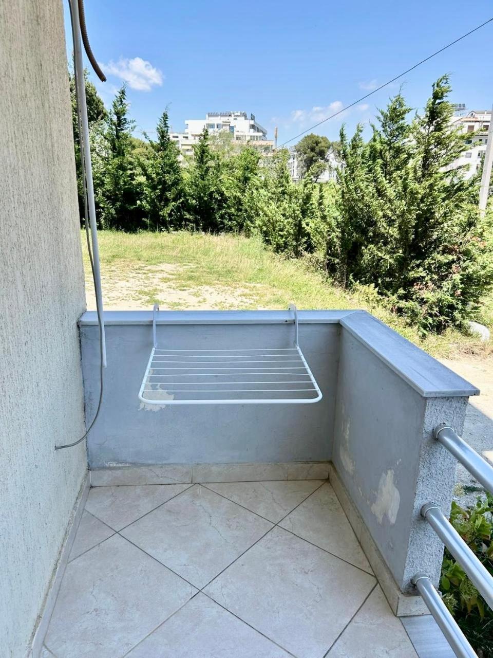 Family Tree - Quiet Area - Self Check In Golem (Tirana)